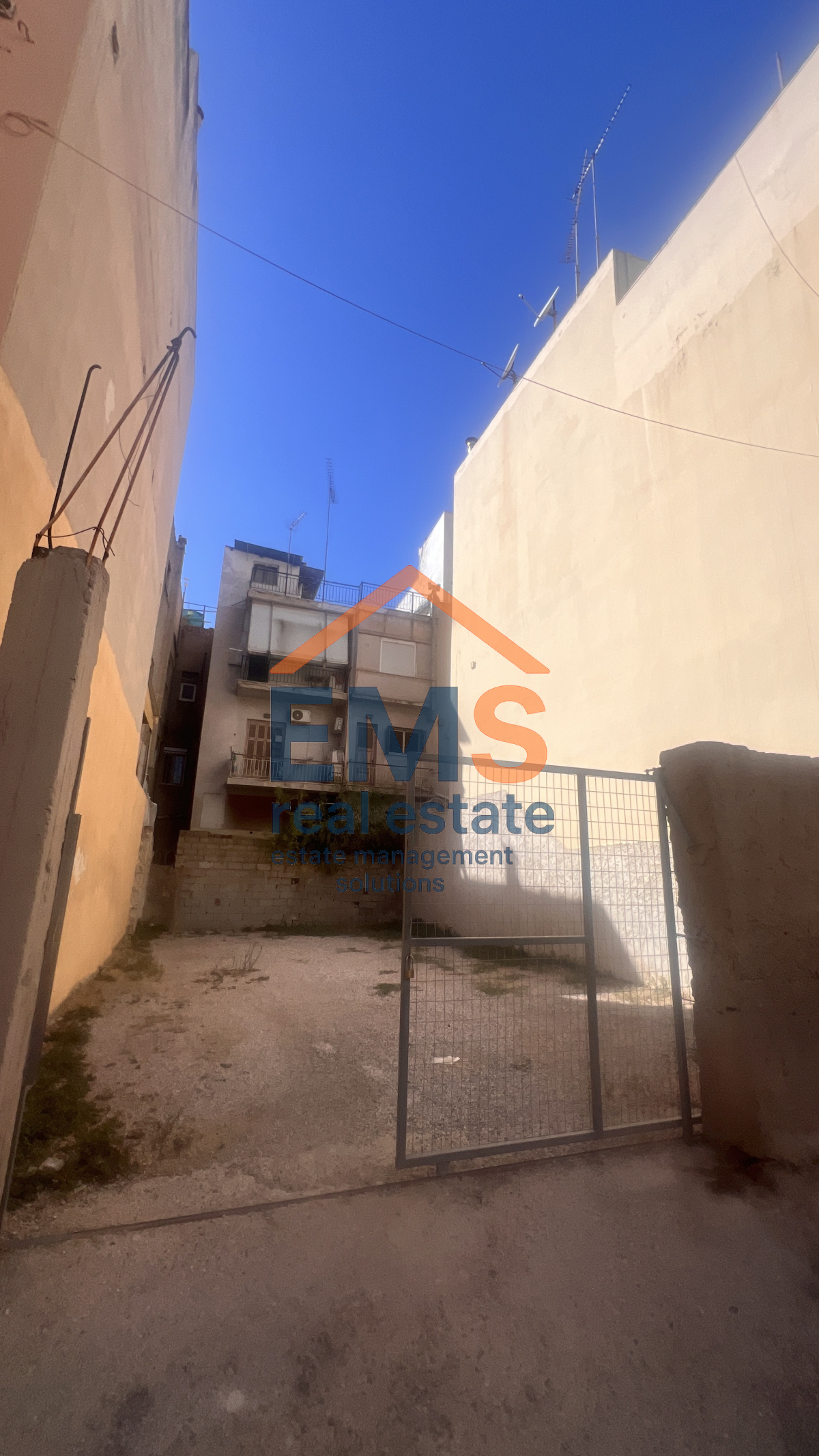 property-img