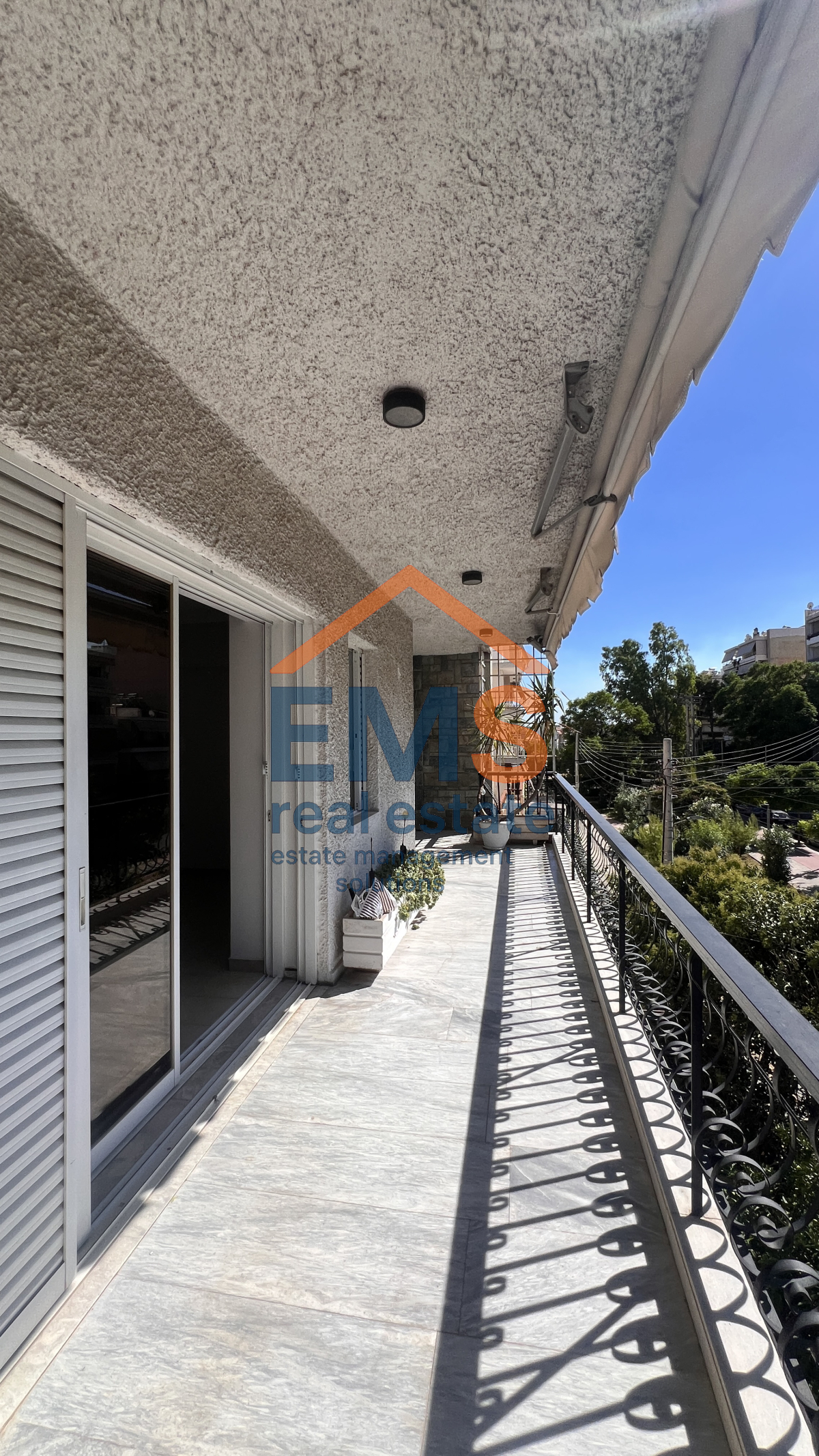 property-img
