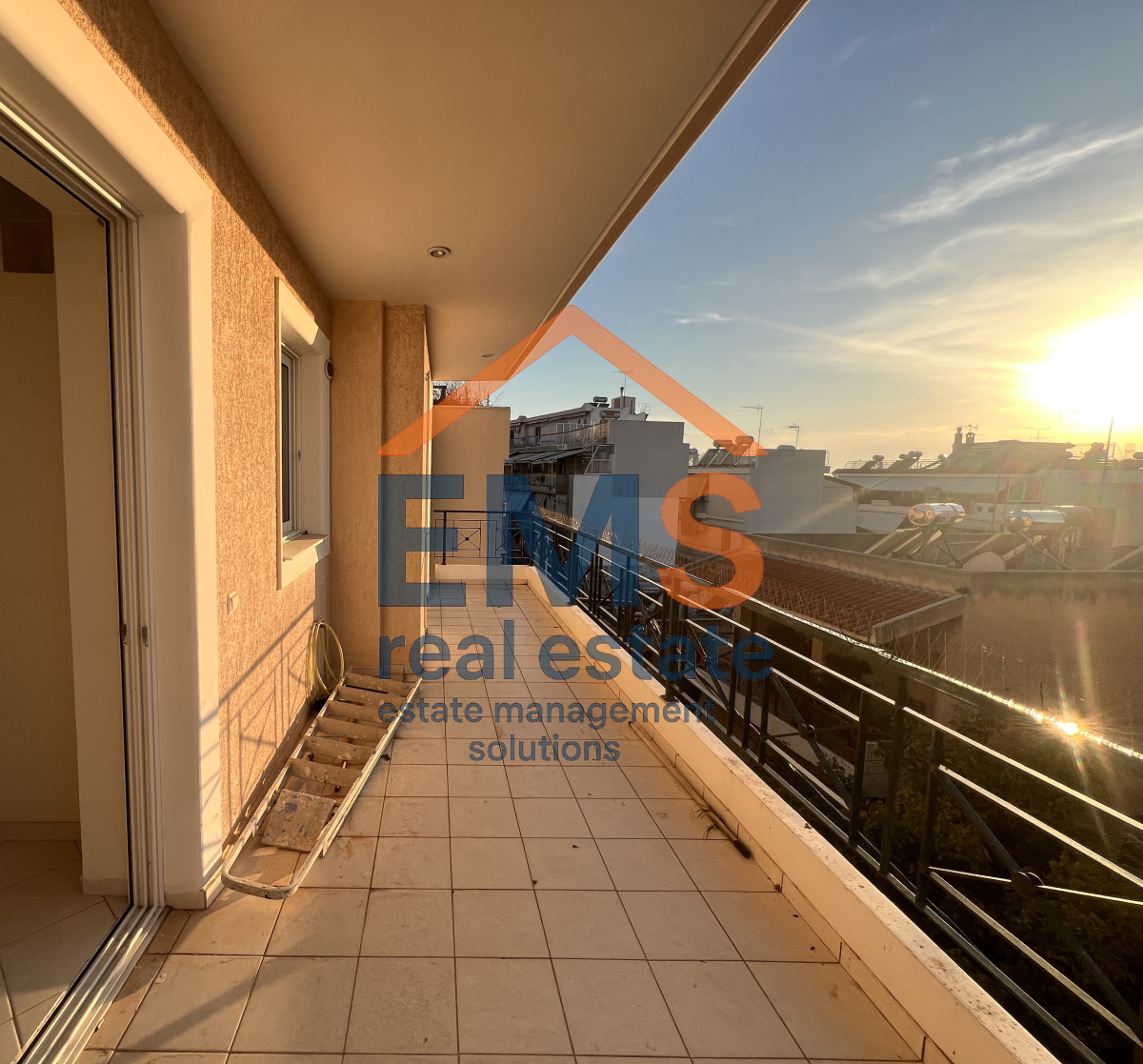 property-img